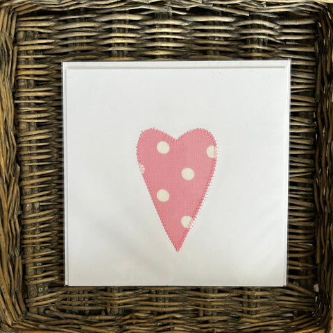 Karte mit Herz rosa gepunktet