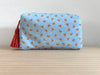 Necessaire hellblau mit Herzen