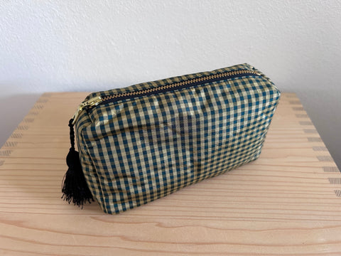 Necessaire Seide schwarz/gold