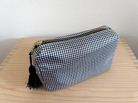 Necessaire Seide schwarz/weiss