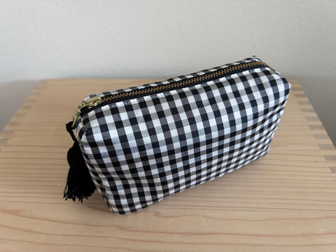 Necessaire Seide schwarz/weiss