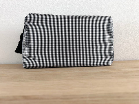 Necessaire Seide schwarz/weiss