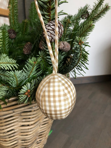 Weihnachtskugel beige