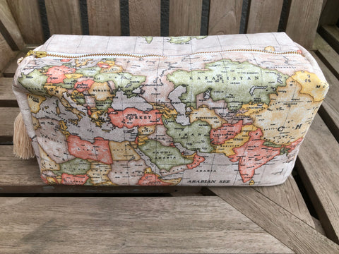 Reisenecessaire Weltkarte braun